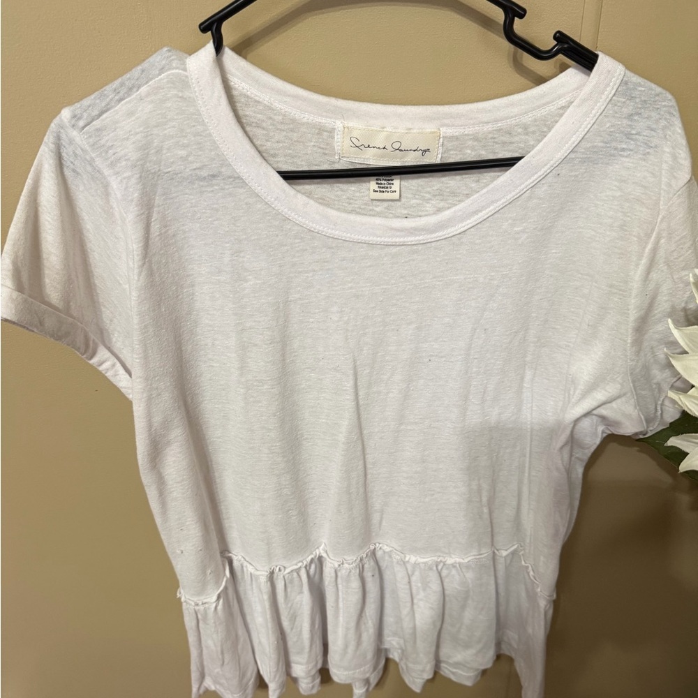French Laundry White Short Sleeve Ruffle Top